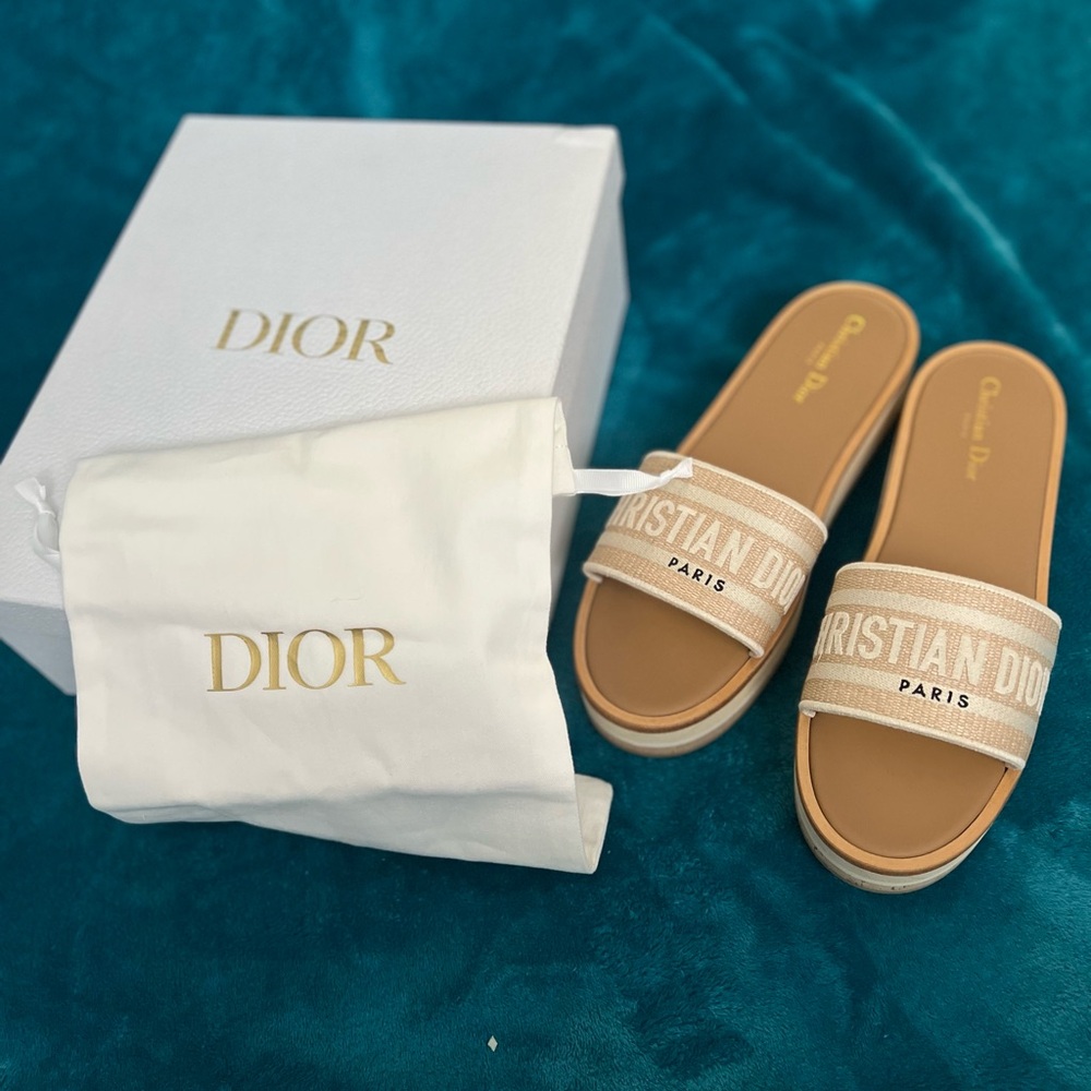 SOLD ‼️‼️‼️Dior Beige Sandals